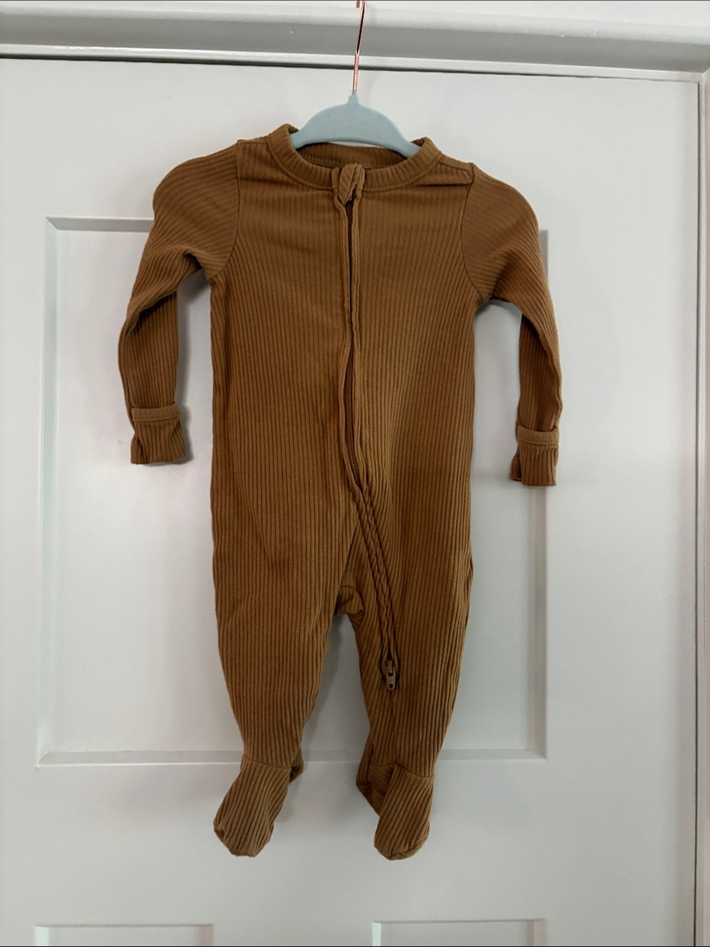 Old Navy Baby Boy Ribbed Footed Onesie- Brown 0-3 Months